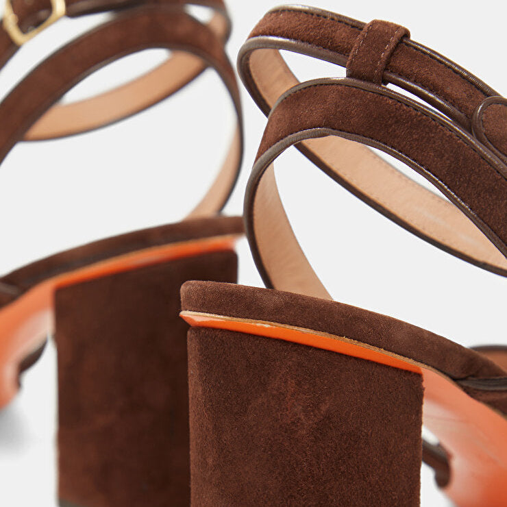 https://ausoni.swiss/products/leather-shoes-light-brown